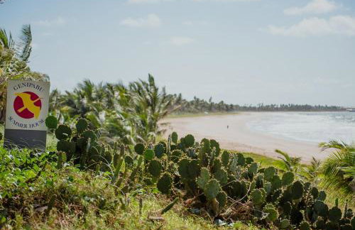 Flat Guarajuba Beira da Praia pé na areia - Foto 38