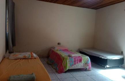 Casa grande e bem localizada - Foto 3