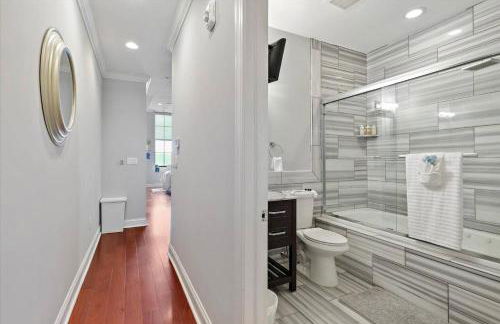 XL Studio - Stylish Studio with Rooftop Pool - Foto 41