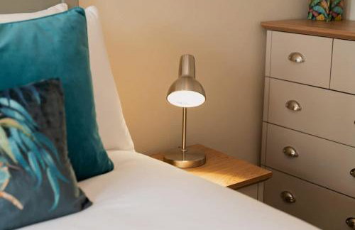 Great home by Chester Greenway EV Charger - Foto 5