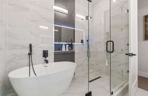 Luxurious 5 BD 5 BA Home|Rooftop + Hot tub + Grill - Foto 21