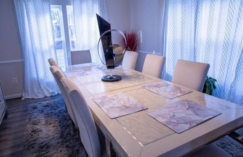 Spacious 5 BR House w/ Gym - Foto 78