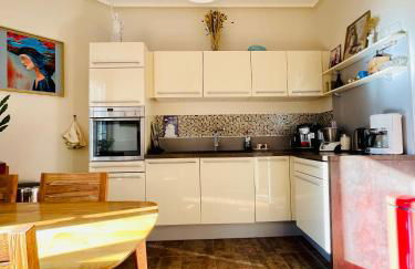 Spacious 3 bedrooms apartement 135 m & privative parking - Foto 6