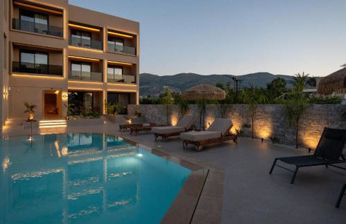 Stella Maria Hotel & Suites - Photo 2