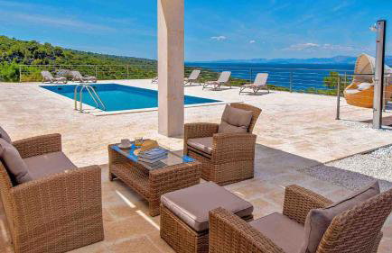 A gorgeous villa on a private property on the island Brač - Foto 5
