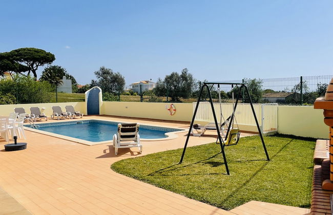 Lara Lima CIP - Photo 32