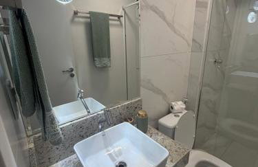 Apartamento moderno Climatizado, Confortável, com área Gourmet completa - Foto 9