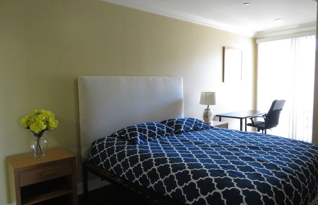 2 Bed 2 Bath in Studio City - Foto 28