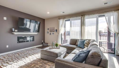 Modern South Pier Condo on Sheboygan River! - Foto 5