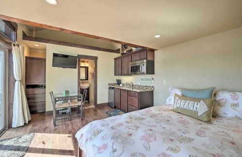 Similk Bay Retreat with Deck, Fire Pit and Hot Tub! - Photo 20