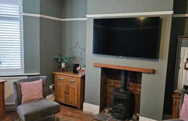 Large spacious home, great location, near transport links - Foto 14