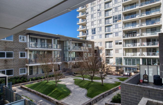 Spacious 1-Bedroom Apartment With Parking - Photo 13