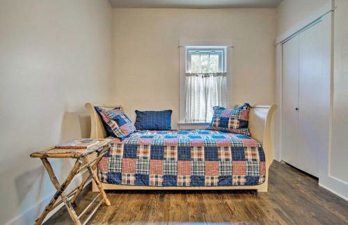 Remodeled Historic Farmhouse about 20 Mi to KC! - Foto 25