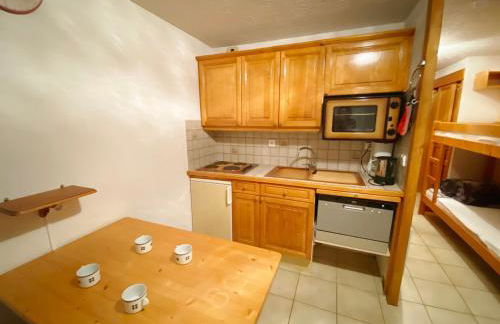 Studio cosy au pied du télécabine, animaux acceptés - FR-1-815-64 - Foto 8