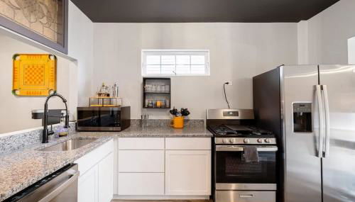 Spacious retreat w private backyard near downtown - Foto 4