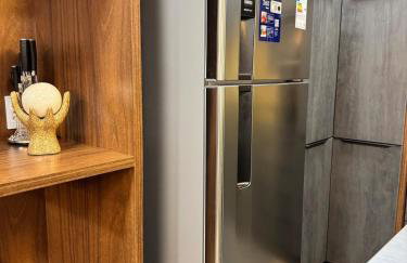 Moderno, Aconchegante e Perto de Tudo! - Foto 19