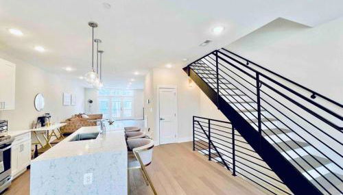 Luxurious 3BDR Penthouse with Private Rooftop Capitol and Monument Views Near Popular H Street Corridor Free Parking and Cancellation - Foto 5