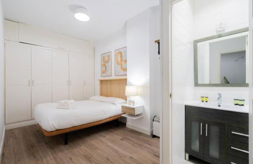 Steps to Gran Via Stylish 1BR in Chueca Alquiler Temporal - Foto 10