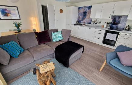 Number 15 Luxurious Two Bedroom Apartment - Photo 1