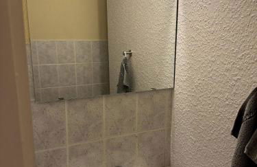 Large accommodation for up to 18 people near Halle Leipzig with Pool Table - Foto 23