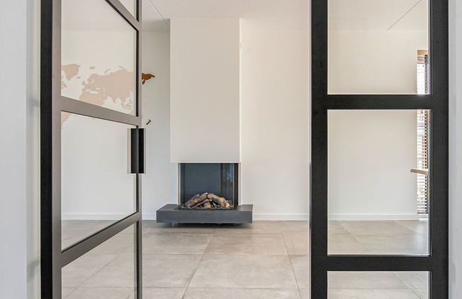 Tasteful Holiday Home in Middelburg With Garden - Photo 12