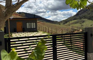 Casa de Campo em Secretário, Charme e tranquilidade, 1 km do Centro - Foto 1