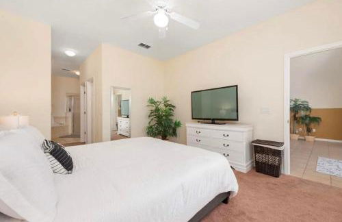 Grand Panoramic 5BR Pool Home near Disney Parks - Foto 20