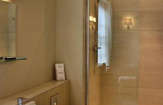 Finest Retreats - Ingleby Manor - South Front - Photo 2