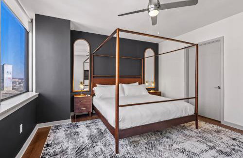 Luxury 17th Floor Downtown Dallas High-Rise with Free Parking, City Views, Pool & Gym - Foto 6