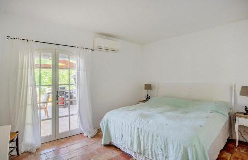 6 Bedroom Pet Friendly Home In Carcès - Foto 8