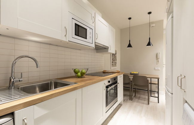 Aspasios Gracia Apartments - Photo 26