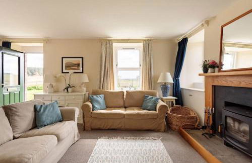 Blackhill Farm Cottage - Photo 8