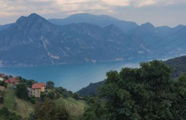 Blondie House - Pool & LakeView - by Host4U - Photo 15