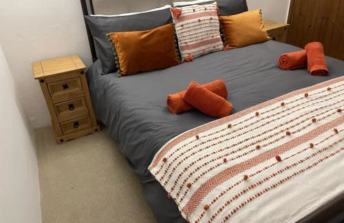 Stunning 4 Bed Pet Friendly Cottage with Hot Tub - Foto 22