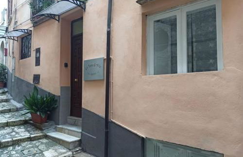 Intero alloggio - centro storico - La Tana di Aldo- 150 m da Pepe in Grani - Foto 1