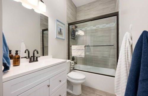 Mini Golf Course*Heated Saltwater Pool*Lakeview! - Foto 38