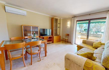 Apartamento Playa Grande Dénia en primera línea de playa con piscina y gran terraza by Family Homes - Foto 4