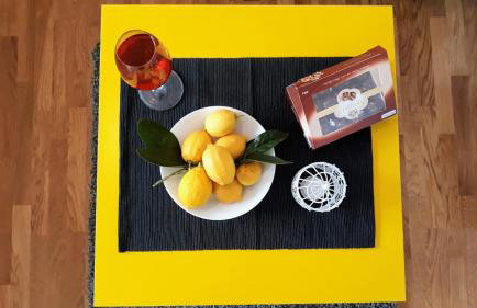 Violet Red Yellow Apartments - Foto 39