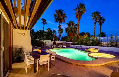 Sunsplash Retreat - Pool with Mountain Views - Foto 42