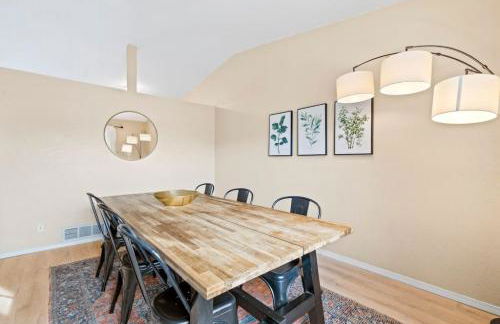 Beautiful Mountain Views Close to Hiking Trails - Foto 21