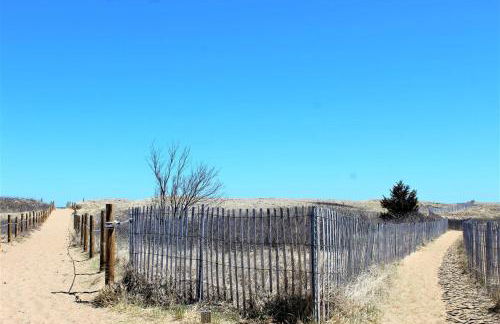 Walk to Beach Playground Lighthouse North End - Foto 53