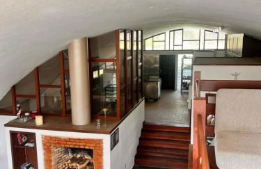 Casa Histórica de Sérgio Ferro - Arquitetura Moderna - Foto 11