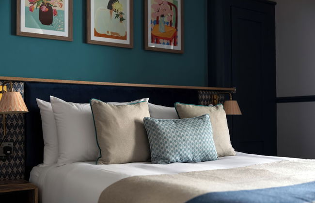 Round House Apartments - Photo 13