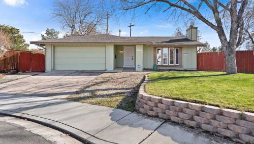 Family 4BR Home with Patio by Willowcreek Park - Photo 4