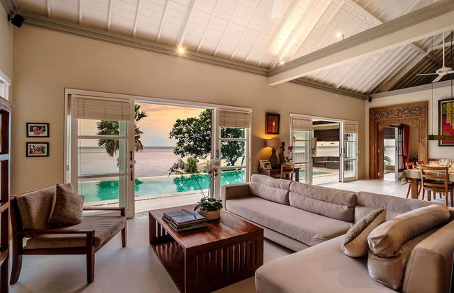 Villa Eden Roc by Alfred in Bali - Luxury Beachfront 3BR Villa With Infinity Pool Amed - Foto 22