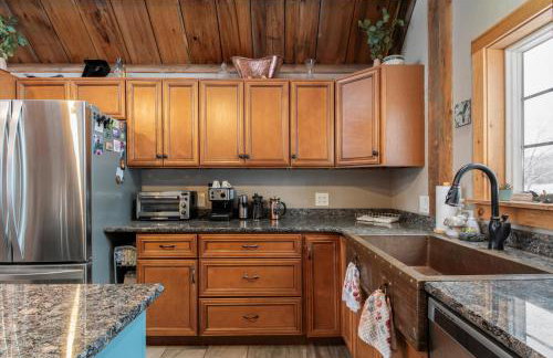 Vermont Retreat 3BR with Mountain Views and Trails - Foto 29