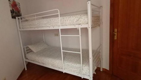 Acogedora Vivienda de 2 Habitaciones y Terraza - Foto 5