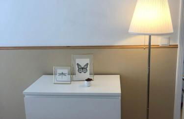 City Break-Quiet House with Private Patio - Foto 25