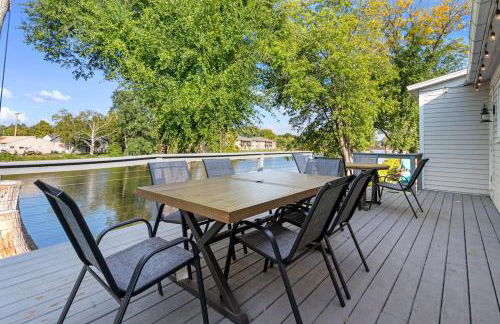 The Waterfront-Game Room!Movie Theatre!Bunk Room! - Foto 16