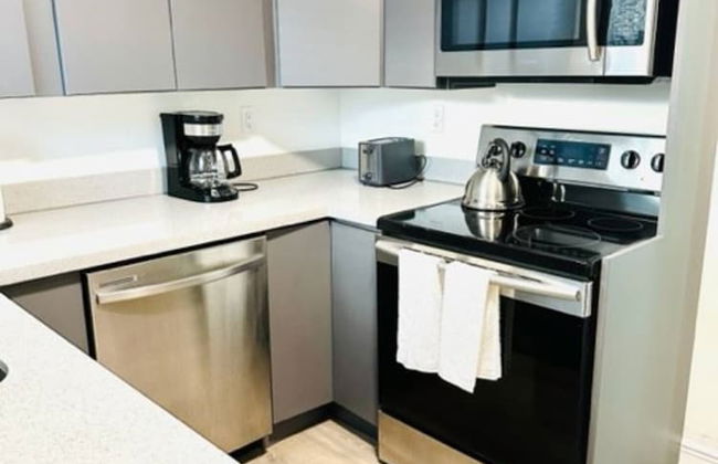 BnB Hyperion Spacious 2b1b Getaway Near Beach - Foto 9